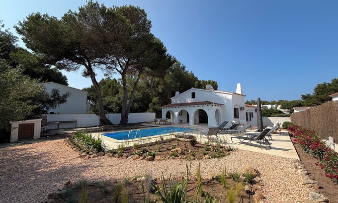 Port d'Addaia Villa | Air-conditioned villa with private pool and large garden
