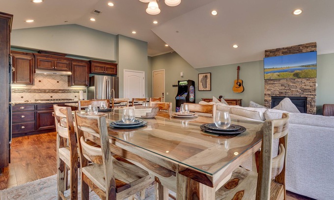 Tahoe Meadows House | Air Conditioning, Walk to Heavenly/Lake/Casinos, Grill, Fast Wifi – Tahoe Woods Lookout