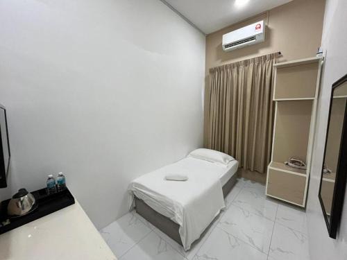 Kampung Teluk Reba House | Airport Pengkalan Chepa Homestay & Roomstay