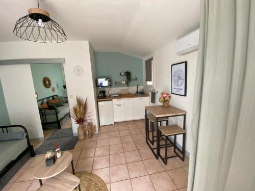 Aix-en-Provence Apartment | Aix-en-Provence, Charmant studio proche toutes comodités et axes routiers, linges fournis