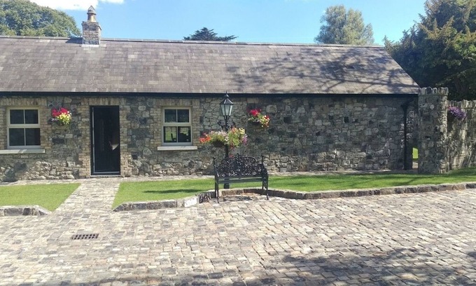 Leixlip Cottage | Alensgrove Cottages No. 08