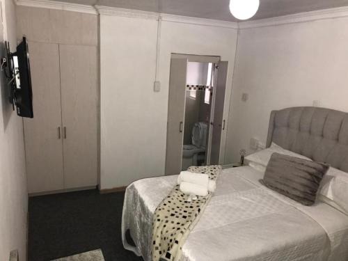 Beacon Bay Bed & Breakfast | Alizwa Guesthouse