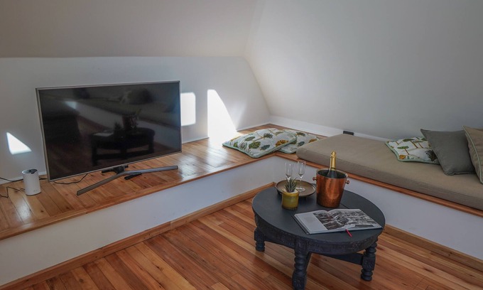 Cerro Alegre Apartment | Altillo Puerto Claro