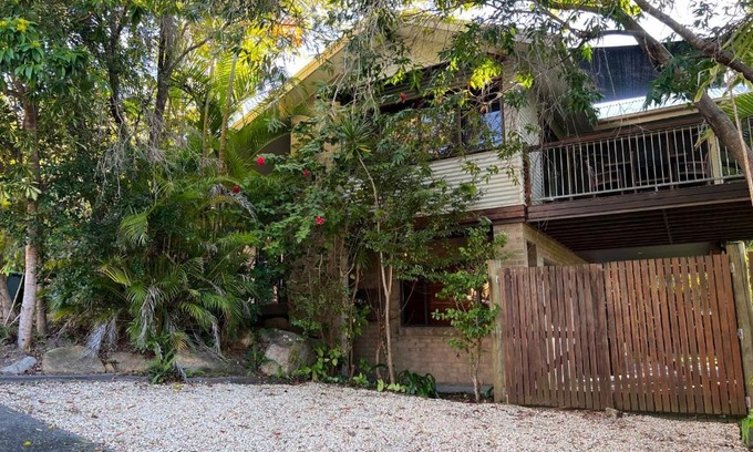 Arakoon House | Amaroo - Bring your own linen