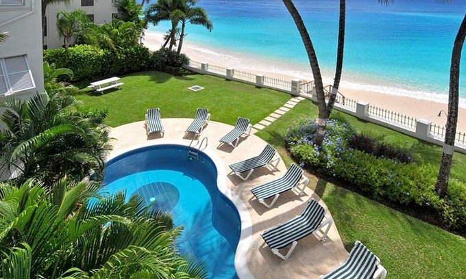 Worthing Condo | Amazing Beachfront Condo With Pool On Tranquil Worthing Beach - Leith Court #12