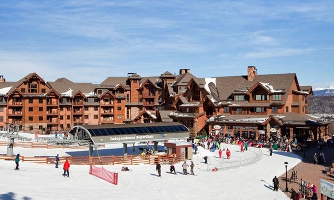 Breckenridge Resort | Amazing Christmas Week Ski-In and Ski-Out Grand Lodge on Peak 7 Breckenridge, CO
