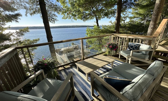 Bracebridge House | Amazing Family cottage on Prime Lake Muskoka