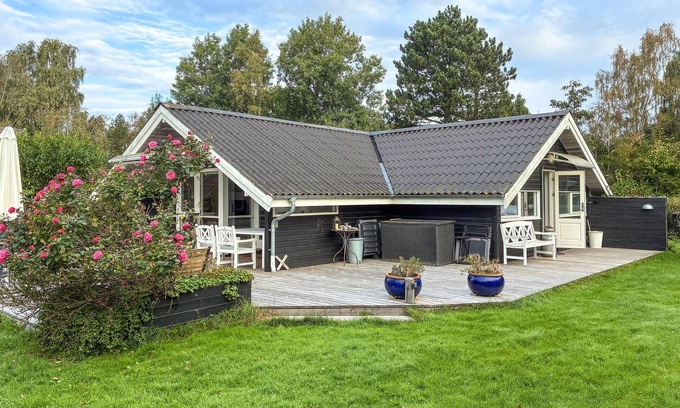 Stege House | Amazing home in Stege with WiFi