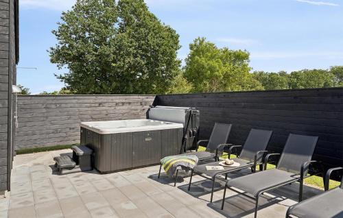 Mommark Strand House | Amazing Home In Sydals With Sauna