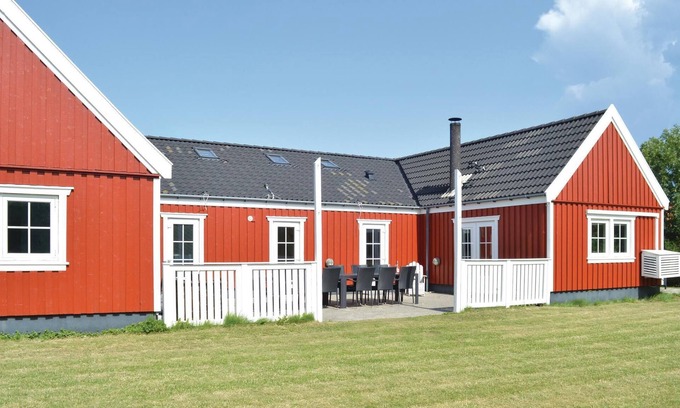 Holloselund House | Amazing home in Vejby with sauna