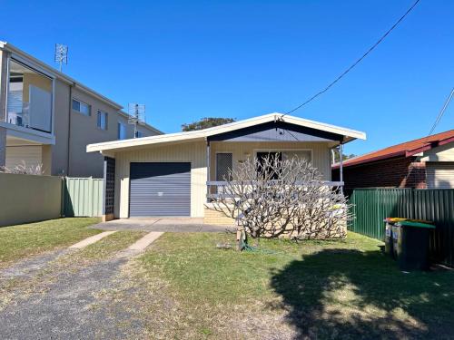 South West Rocks House | Amble Inn - Bring your own linen