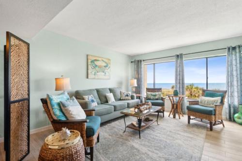 Amelia City House | Amelia Surf and Racquet Club Condo - 3rd Floor Ocean Front - Pools - Tennis Courts - Sleeps 4
