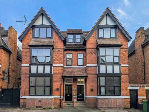 Moseley Apartment | AMETHYST Delightful Suite In Moseley Mews, Birmingham By StayStaycations