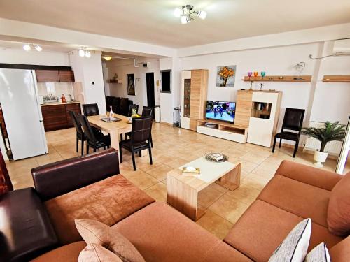 Constanta Apartment | Anabella Summerland Apartment