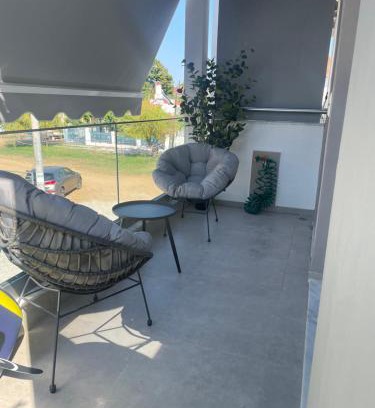 Paralia Ofryniou Apartment | Anastasia B