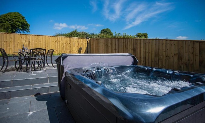 Narberth House | Anchor Well - 2 Bedroom Cottage - Ludchurch