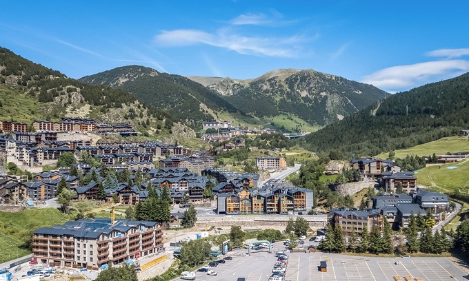 El Tarter Apartment | Andorra Ski Studio - 300m El Tarter Lift