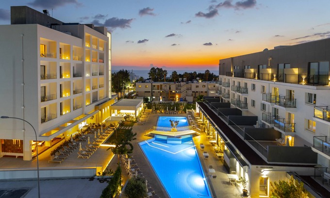 Paphos Hotel | Anemi Hotel & Suites