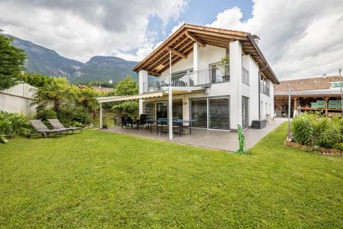 St. Michael/San Michele Apartment | Angerblick Apartment