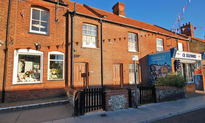 Sheringham House | Annies, 30 Station Road