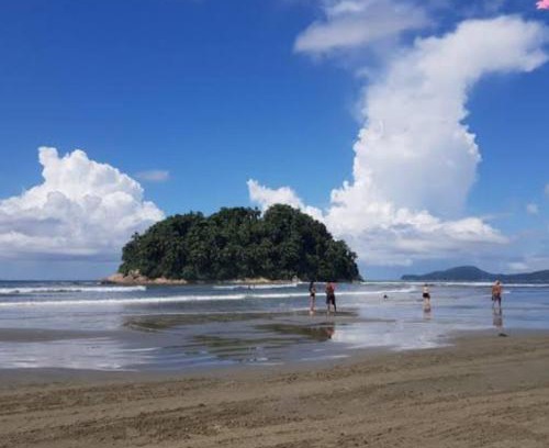 Jose Menino Apartment | Apê 50 metros da praia com wifi e garagem