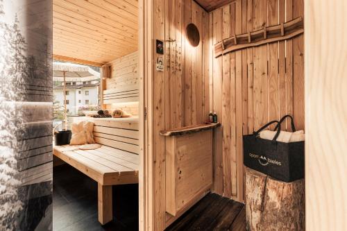 Kauns Apartment | Apart Bieles NEU - Bergoase mit privater Outdoor-Sauna & Massagepraxis