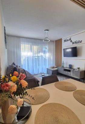 Mielno Apartment | Apartament Black-White