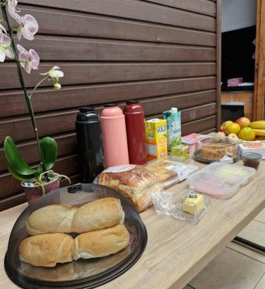 Agua Verde Apartment | Apartamento 3,3km oktoberfest até 2 pessoas com opção de café da manhã