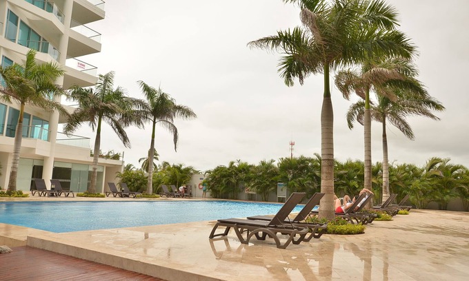 Cartagena District Apartment | APARTAMENTO AMPLIO 3 ALCOBAS FRENTE PLAY