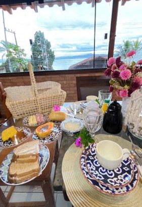 Santo Antonio de Lisboa Apartment | Apartamento com churrasqueira, ar condicionado e vista para o mar localização espetacular