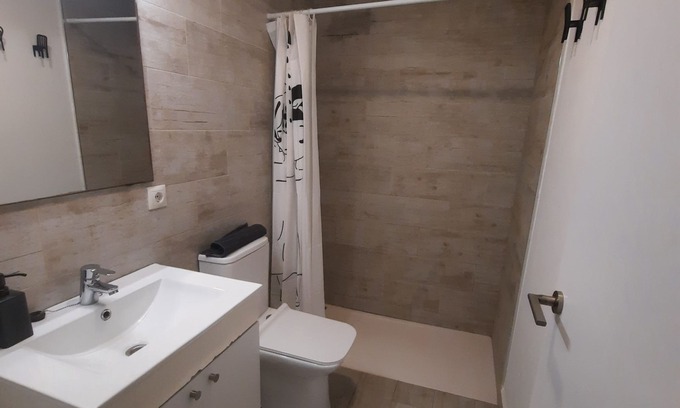 Benicalap Apartment | Apartamento con Jacuzzi y Cocina
