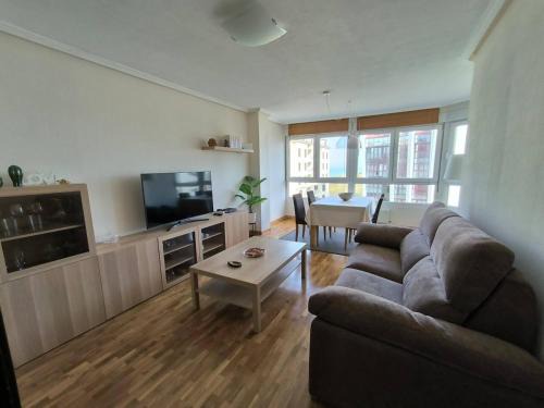 Salinas Apartment | Apartamento con vistas, Mar de Salinas VUT3883AS