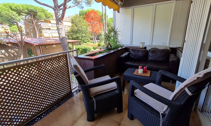 Gava Apartment | Apartamento de playa en Gava Mar con piscina