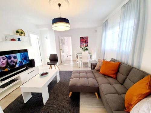 Almeria Centro Apartment | Apartamento Sol y Sur- Netflix y Parking Gratis