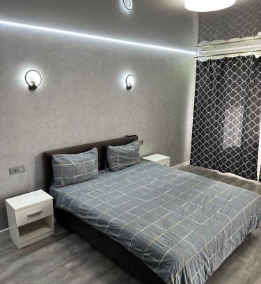 Krivoy Rog Apartment | ApartCenter Студия VIP в центре, Соцгород, Соборности