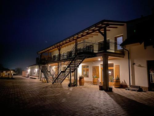 Dolni Dunajovice House | Apartmány Vinařství Šebesta