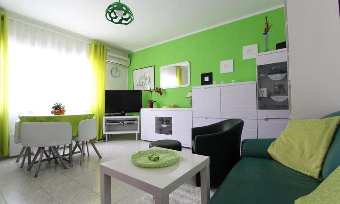 Vodice Apartment | Apartman Garden Vodice