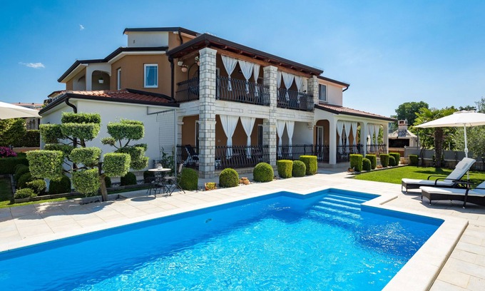 Zbandaj Apartment | Apartment Čančar by Interhome