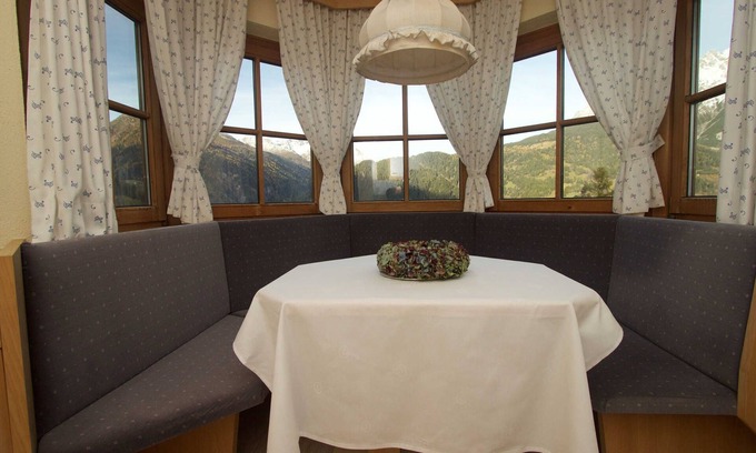 Tobadill Apartment | Apartment 1 - Berghof