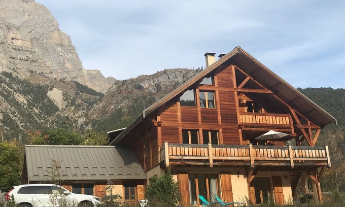 Vallouise Ski Chalet | APARTMENT 4 PERS IN CHALET NEAR THE SLOPES