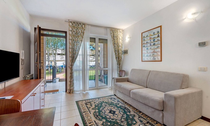 Lonate Pozzolo Apartment | Apartment '5' with Shared Garden, Balcony and Wi-Fi