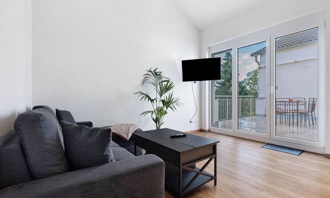 Kappel-Grafenhausen Apartment | Apartment '6' with Balcony and Wi-Fi