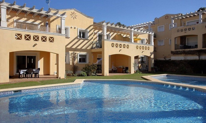 Denia Apartment | Apartment "Albatross" close to the Sea with Shared Pool & Wi-Fi