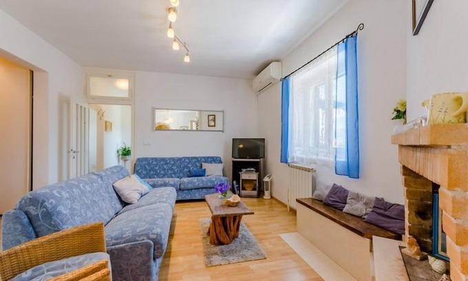 Postira Villa | Apartment Blue Oasis - Three Bedroom Apartment (ST)