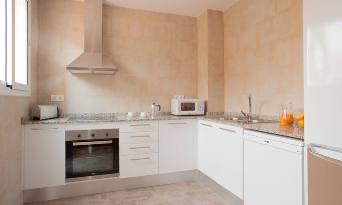 El Putget i Farro Apartment | Apartment for 7 people