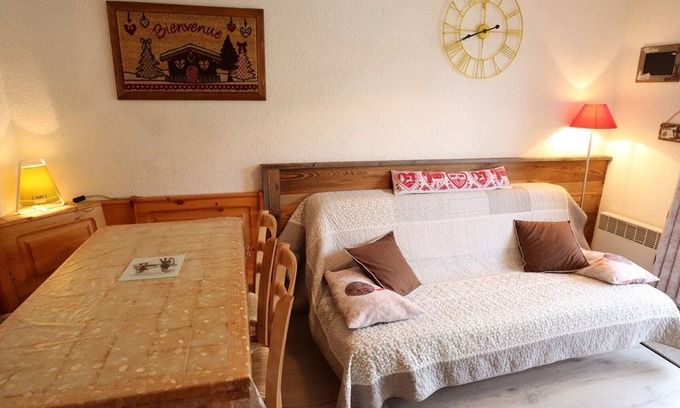 Areches Apartment | Apartment for 5 with pool, balcony, close to ski and village