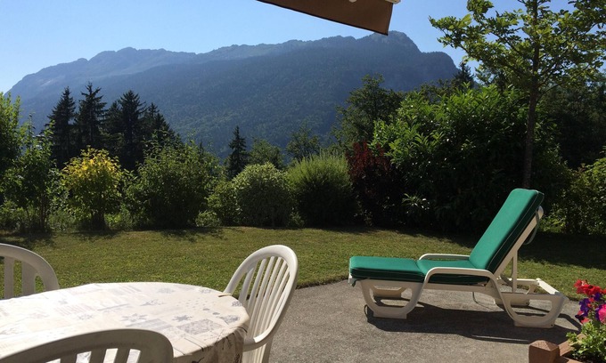 Saint-Jean-de-Sixt Apartment | APARTMENT FOR 2 PEOPLE IN QUIET AREA WITH TERRACE (3 stars)