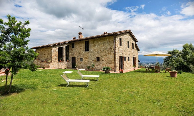 Quarrata Villa | Apartment for up to 6 people with private pool