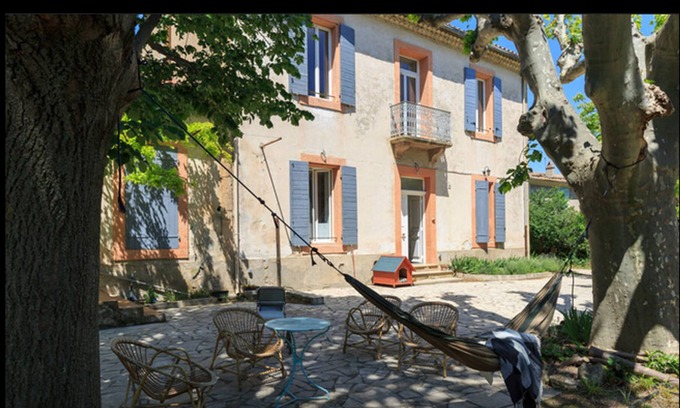 Pelissanne Other | Apartment in a Provençal Mas