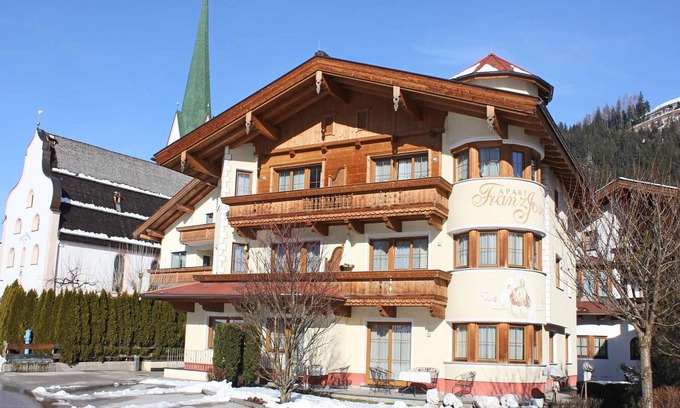 Stumm Apartment | Apartment in Kaltenbach near Ski Lift